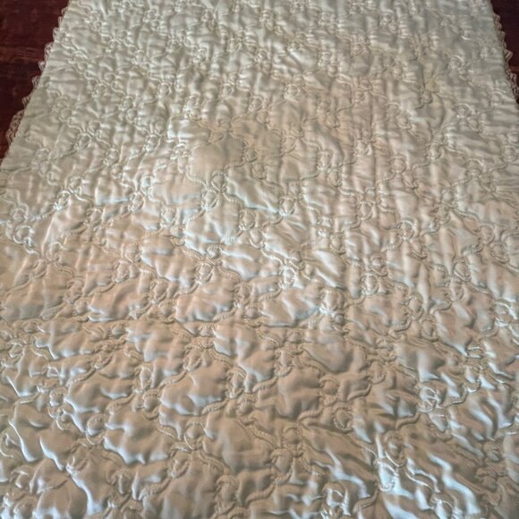 Vintage Satiny Green Bunny Blanket 28X44 - Picture 8 of 10